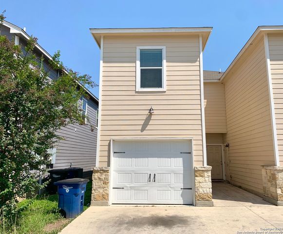 569 Advantage, New Braunfels, TX 78130