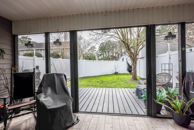 4592 Lomax Ct, Murrells Inlet, SC 29576