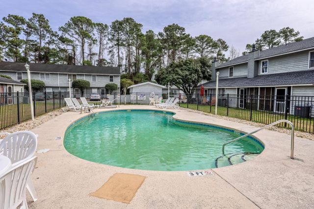 4592 Lomax Ct, Murrells Inlet, SC 29576