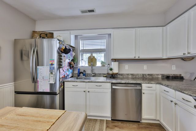 4592 Lomax Ct, Murrells Inlet, SC 29576