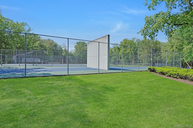 962 S Route 9W 306, Congers, NY 10920