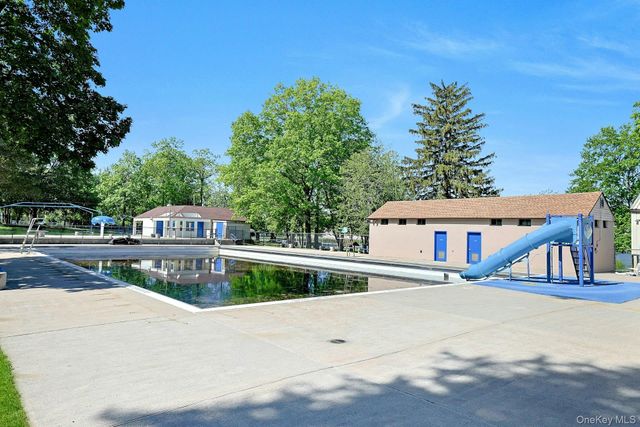 962 S Route 9W 306, Congers, NY 10920
