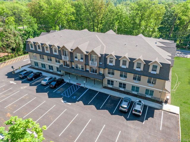 962 S Route 9W 306, Congers, NY 10920