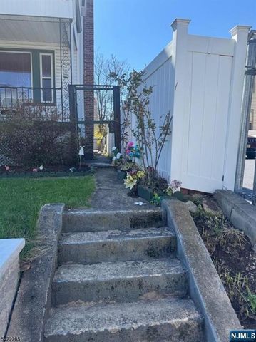 14 Helen Place, Newark, NJ 07106