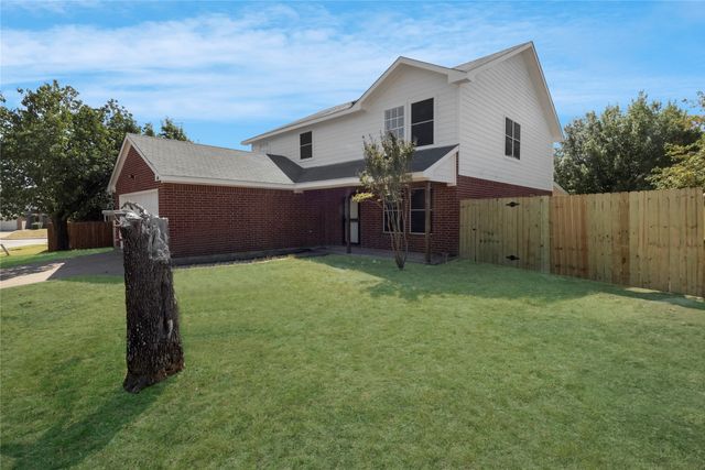 408 Centennial Place, Crowley, TX 76036