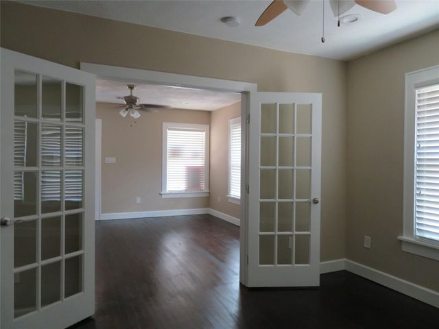 12 Greenwood Street B, Houston, TX 77011