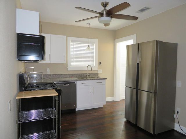 12 Greenwood Street B, Houston, TX 77011