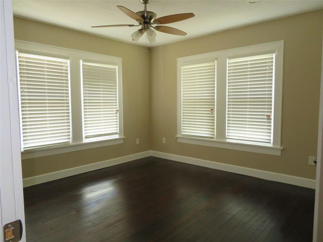 12 Greenwood Street B, Houston, TX 77011