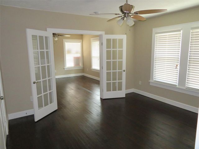 12 Greenwood Street B, Houston, TX 77011