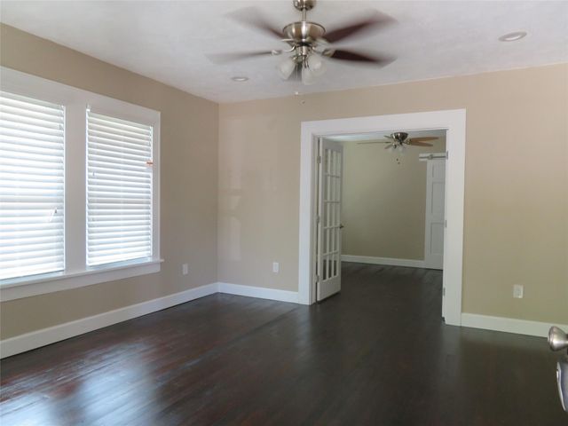 12 Greenwood Street B, Houston, TX 77011