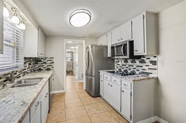 8006 MIMOSA DRIVE, Port Richey, FL 34668