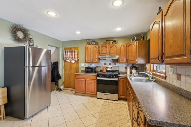 670 Circle Drive, Rostraver, PA 15012