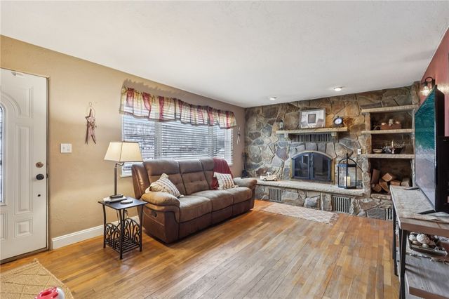 670 Circle Drive, Rostraver, PA 15012