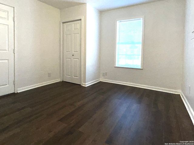 310 Finton B, San Antonio, TX 78204