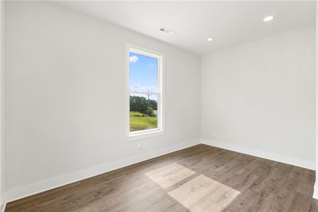 1054 E Huntsville Road, Fayetteville, AR 72701