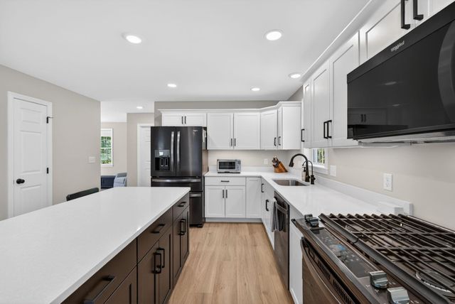 47 Chestnut Drive, Allenstown, NH 03275