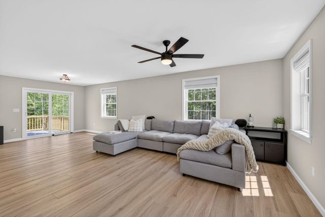 47 Chestnut Drive, Allenstown, NH 03275