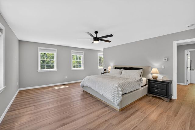 47 Chestnut Drive, Allenstown, NH 03275