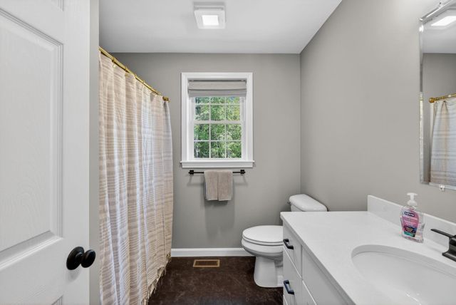 47 Chestnut Drive, Allenstown, NH 03275
