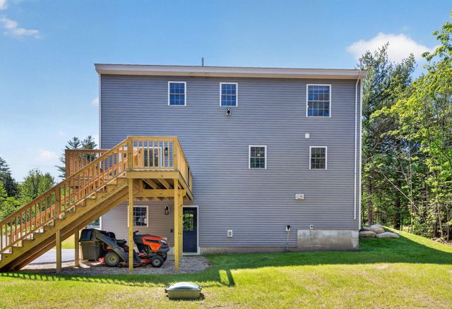 47 Chestnut Drive, Allenstown, NH 03275