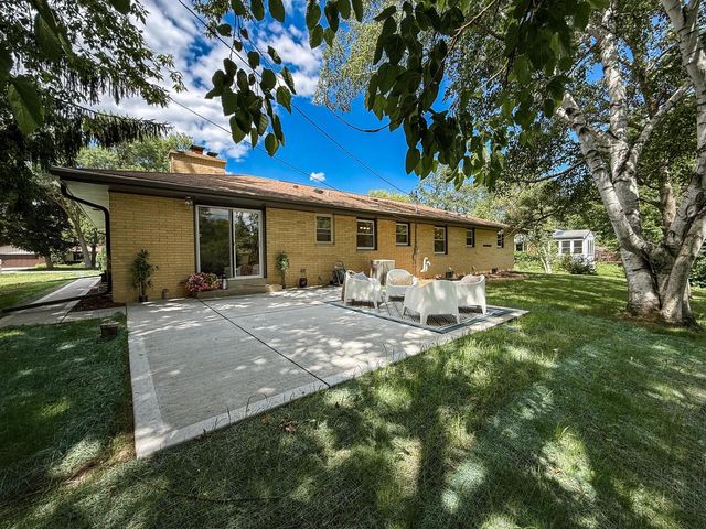 17865 Windemere ROAD, Brookfield, WI 53045