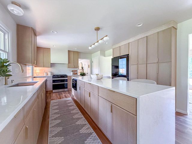 17865 Windemere ROAD, Brookfield, WI 53045