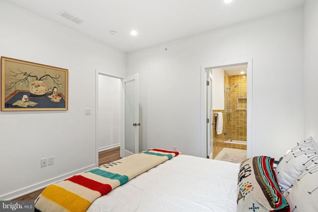 633 E THOMPSON ST, Philadelphia, PA 19125