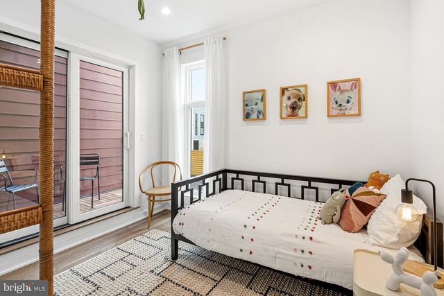 633 E THOMPSON ST, Philadelphia, PA 19125