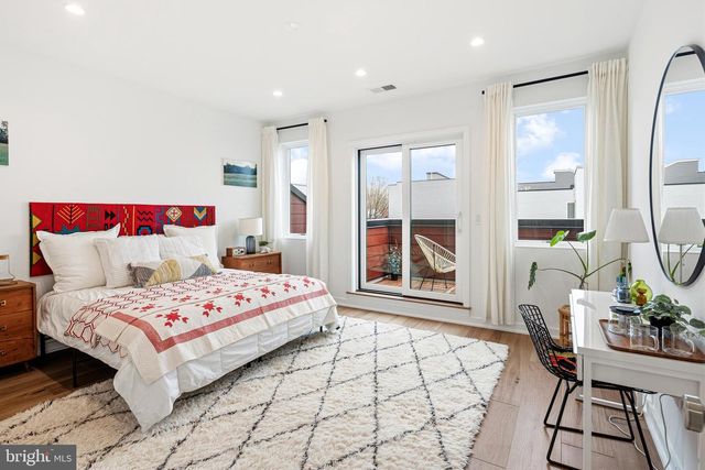 633 E THOMPSON ST, Philadelphia, PA 19125