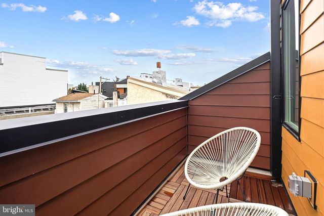 633 E THOMPSON ST, Philadelphia, PA 19125