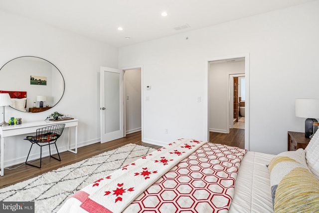 633 E THOMPSON ST, Philadelphia, PA 19125