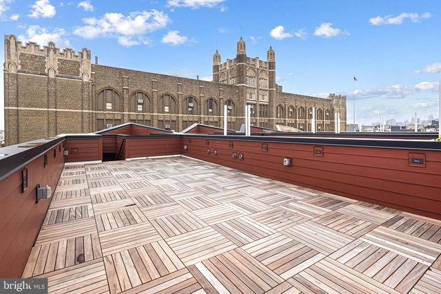 633 E THOMPSON ST, Philadelphia, PA 19125