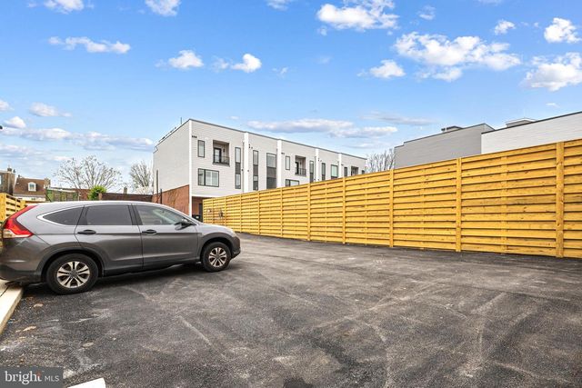 633 E THOMPSON ST, Philadelphia, PA 19125