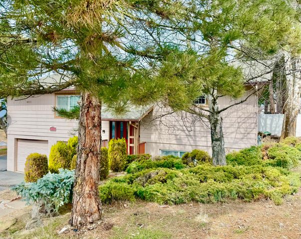 425 Delta Street, Klamath Falls, OR 97601