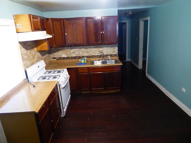 1410 Scoville Avenue, Berwyn, IL 60402