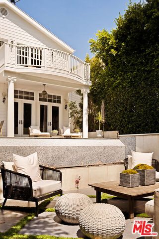 867 Wellesley Avenue, Los Angeles, CA 90049