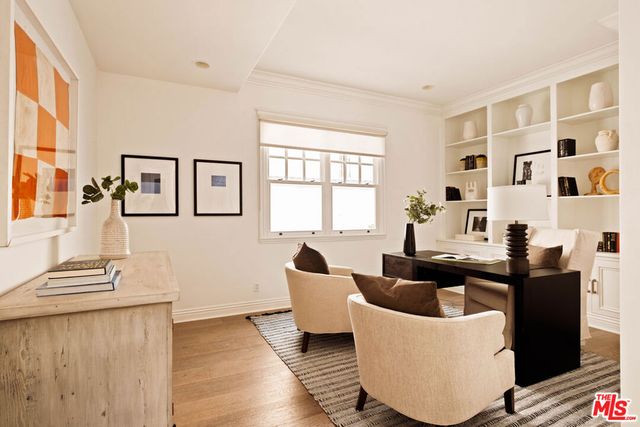 867 Wellesley Avenue, Los Angeles, CA 90049