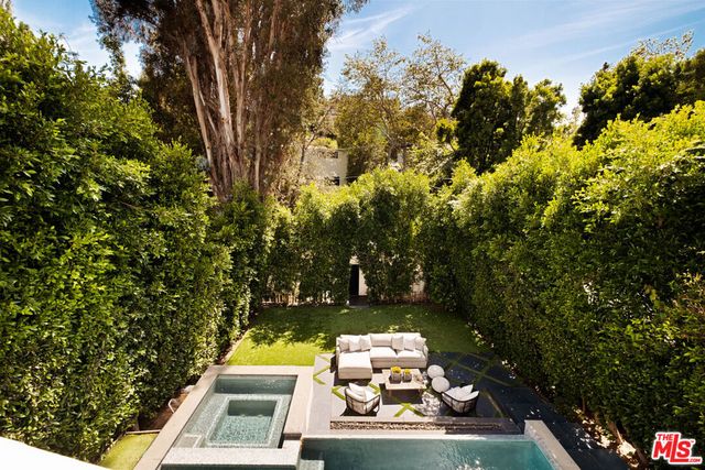 867 Wellesley Avenue, Los Angeles, CA 90049