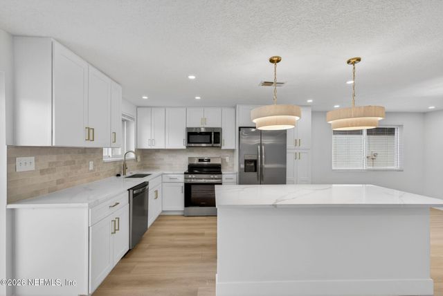 4069 HUNTINGTON FOREST Boulevard, Jacksonville, FL 32257