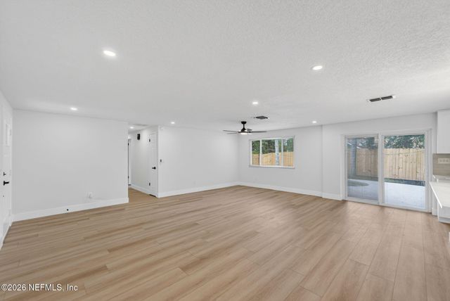4069 HUNTINGTON FOREST Boulevard, Jacksonville, FL 32257
