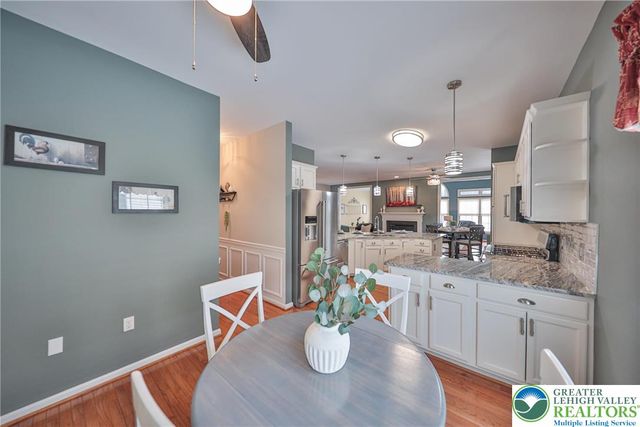 134 Glenmoor Circle South, Palmer Twp, PA 18045