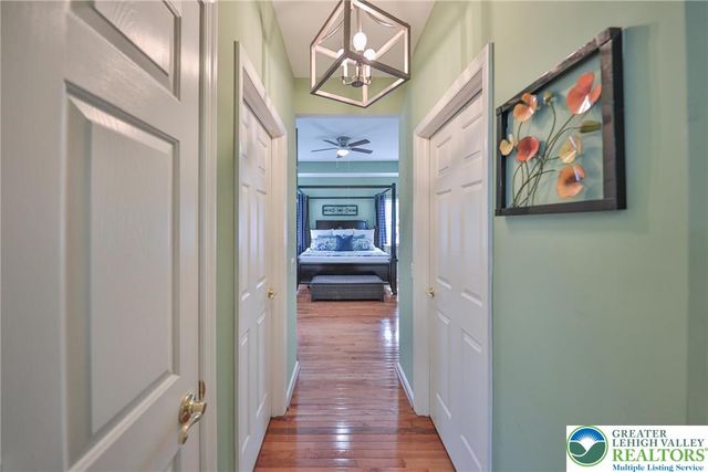 134 Glenmoor Circle South, Palmer Twp, PA 18045