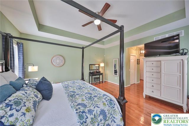 134 Glenmoor Circle South, Palmer Twp, PA 18045