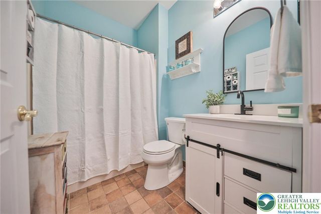 134 Glenmoor Circle South, Palmer Twp, PA 18045