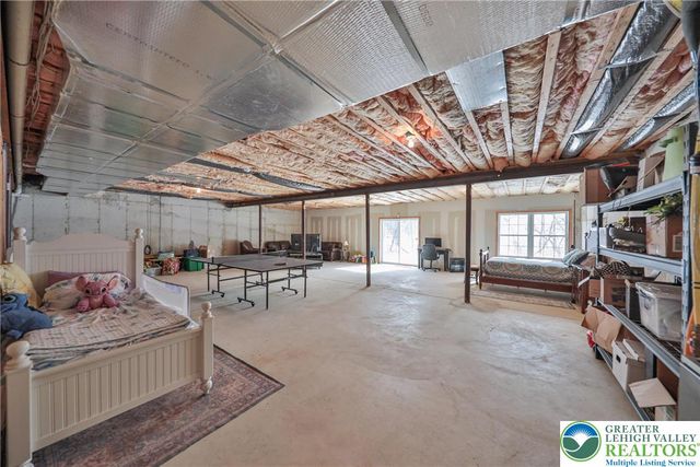 134 Glenmoor Circle South, Palmer Twp, PA 18045