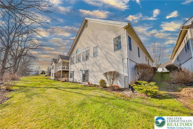 134 Glenmoor Circle South, Palmer Twp, PA 18045