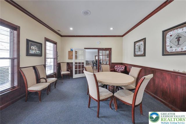 134 Glenmoor Circle South, Palmer Twp, PA 18045