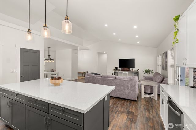 104 Sequoia Lane, Onalaska, WA 98570