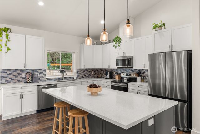 104 Sequoia Lane, Onalaska, WA 98570