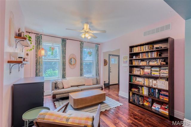 4147 Wyoming Street, St Louis, MO 63116